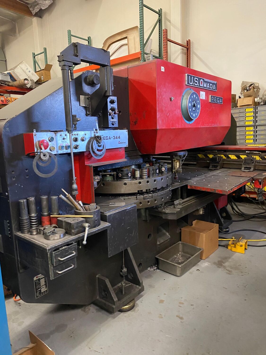 Ironworker for punching and shearing steel